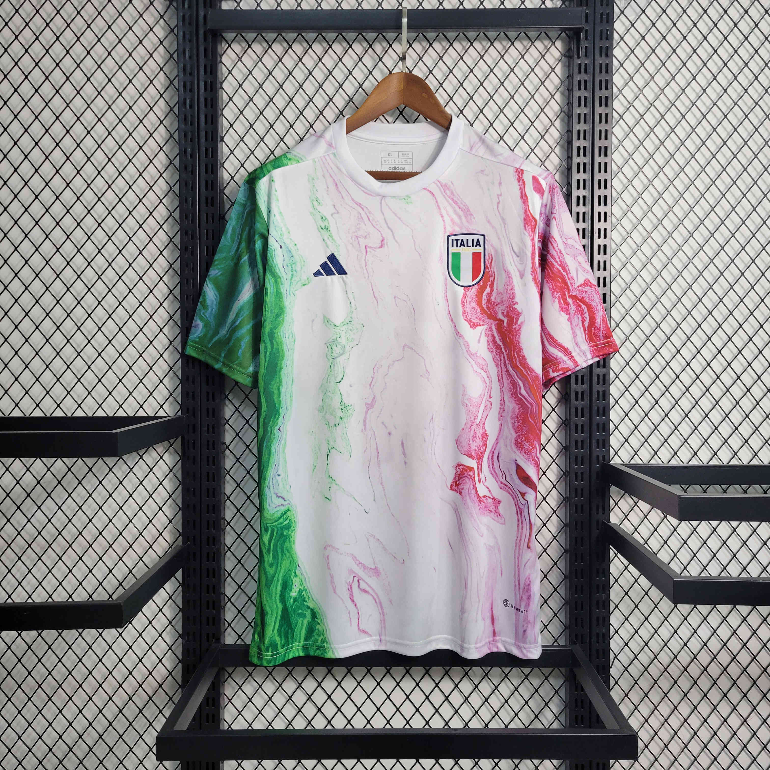 23/24 Italy Training Jersey - Fans Version